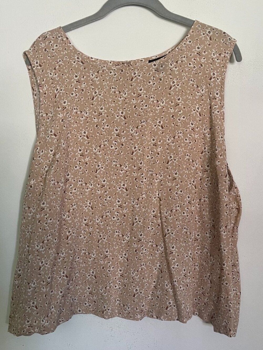 Torrid Gauze Crop Shell Top 2X 2 Cement Tan Ditsy Floral Boho Cottagecore T6